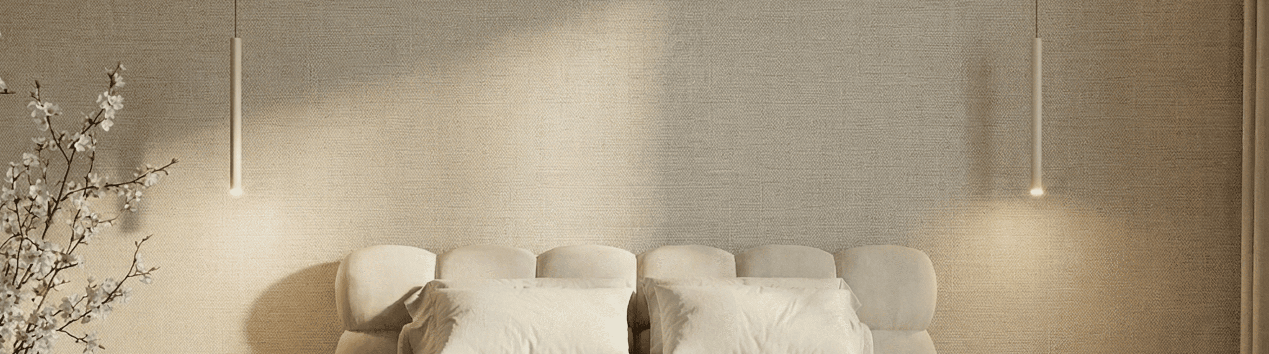 Licht beige textuur wandpanelen met geweven linnenlook, toegepast als elegante en zachte accentmuur achter een moderne slaapkameropstelling