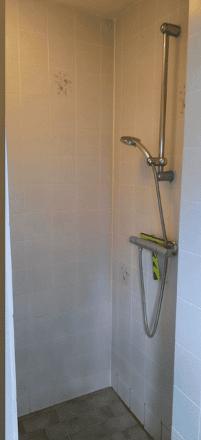 Voor situatie badkamer zonder wandpanelen